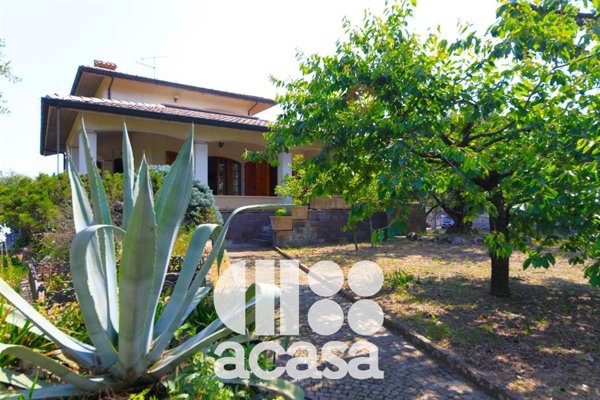 casa indipendente in vendita a Cesena