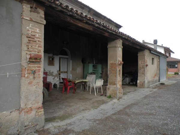 casa indipendente in vendita a Cesena in zona Barriera