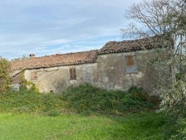 casa indipendente in vendita a Cesena in zona Casalbono