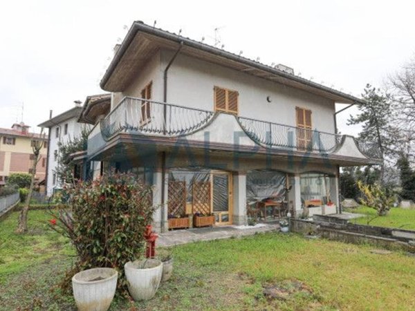 casa indipendente in vendita a Cesena in zona Borgo Paglia