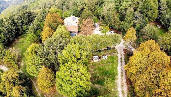 casa indipendente in vendita a Cesena
