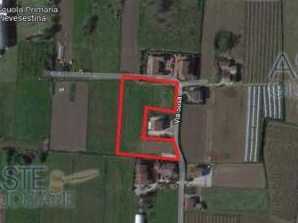 terreno in vendita a Cesena in zona Pievesestina