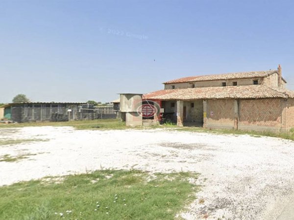 casa indipendente in vendita a Cesena in zona Bagnile