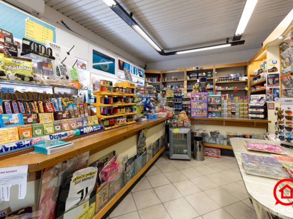 negozio in vendita a Cesena in zona Torre del Moro