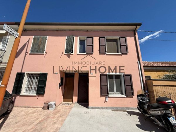appartamento in vendita a Cesena in zona Macerone