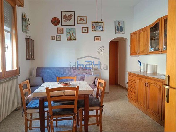 casa indipendente in vendita a Cesena in zona Ruffio