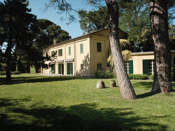 casa indipendente in vendita a Cesena