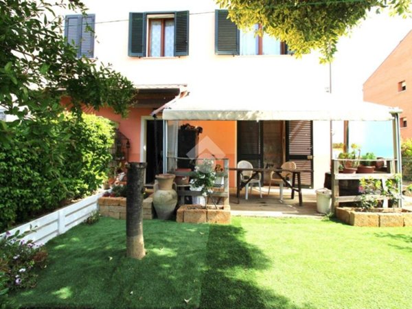 casa indipendente in vendita a Cesena in zona Macerone