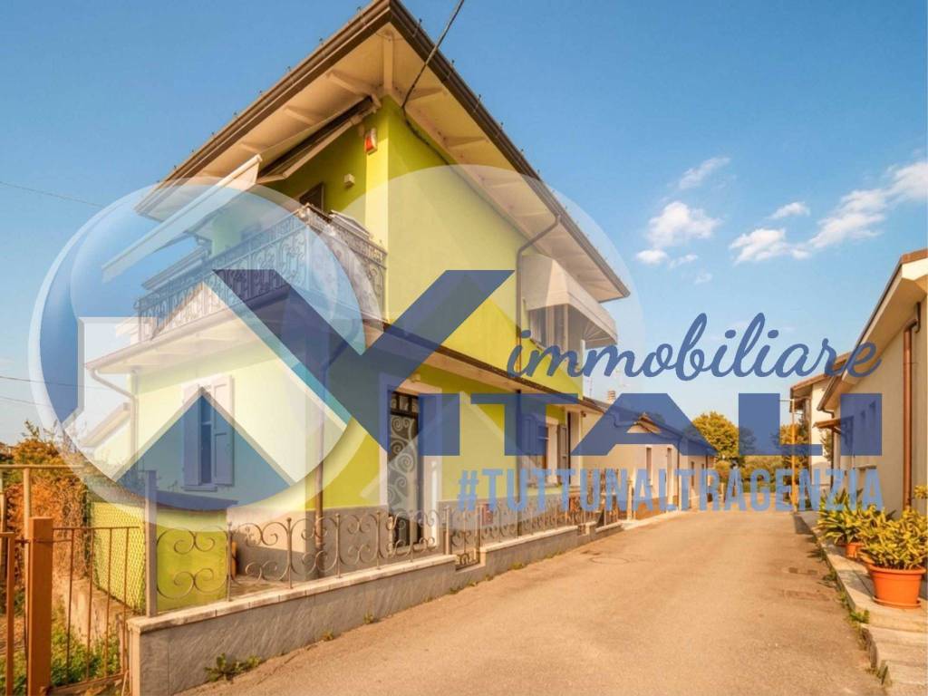 appartamento in vendita a Cesena in zona Oltresavio