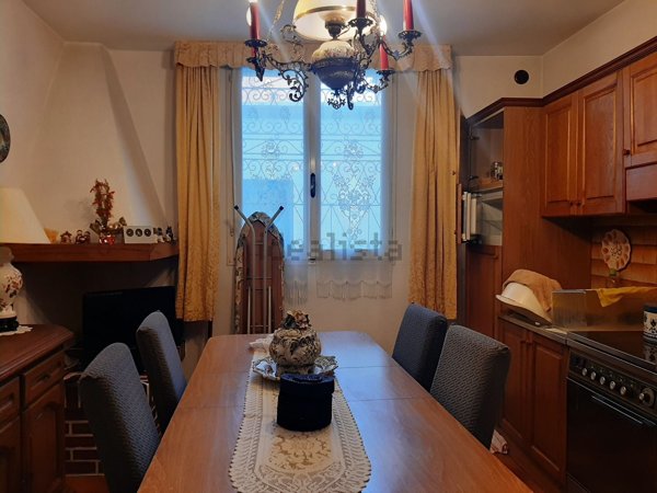 casa indipendente in vendita a Cesena in zona Centro Storico