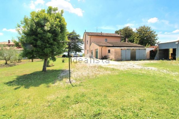 casa indipendente in vendita a Cesena