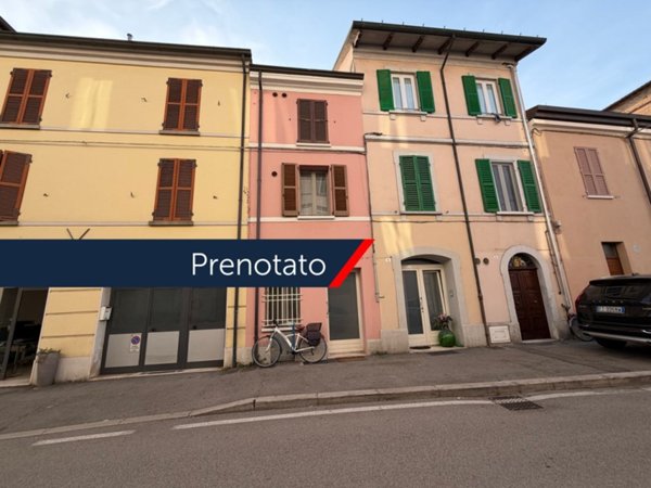 casa indipendente in vendita a Cesena in zona Centro Storico