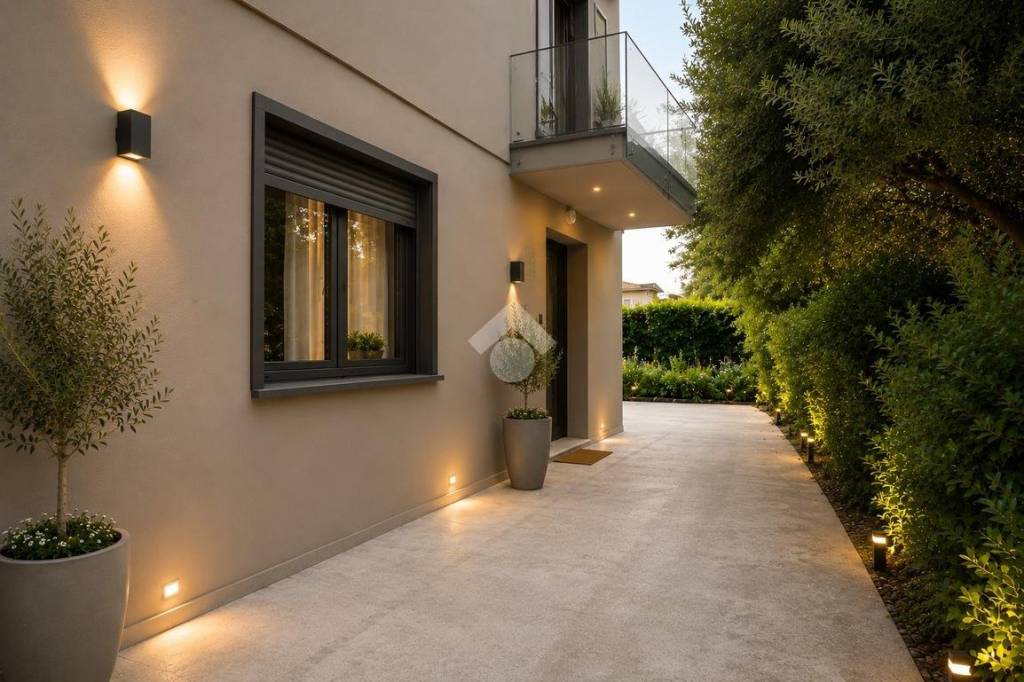 casa indipendente in vendita a Cesena in zona Cesuola