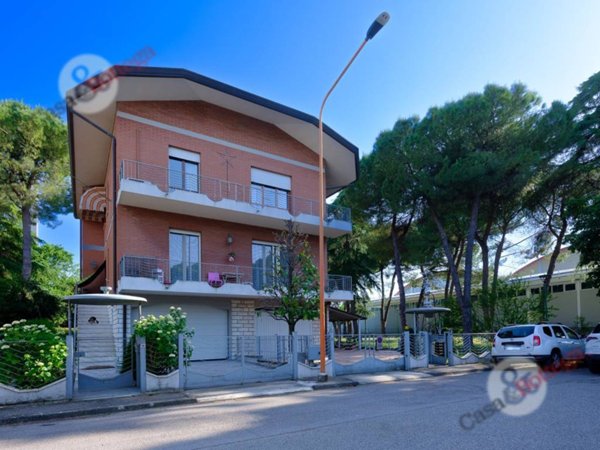 casa indipendente in vendita a Cesena in zona Vigne
