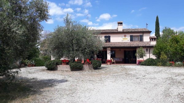 casa indipendente in vendita a Cesena