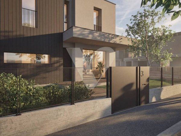 casa indipendente in vendita a Cesena in zona Marcorano