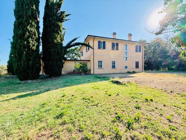 casa indipendente in vendita a Cesena in zona Calisese