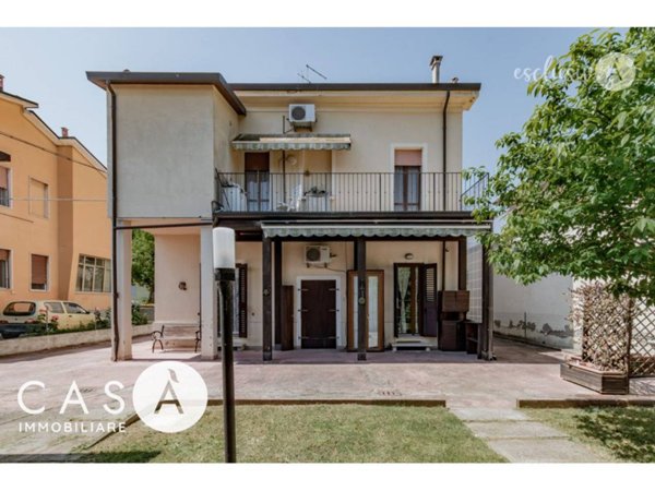 casa indipendente in vendita a Cesena in zona San Rocco