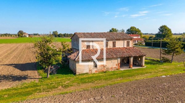 casa indipendente in vendita a Cesena in zona Bagnile