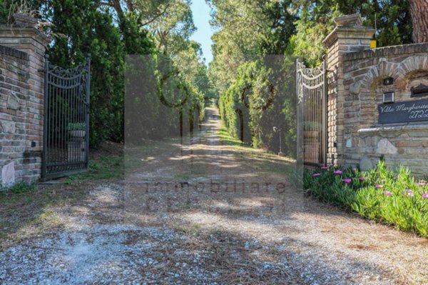 casa indipendente in vendita a Cesena in zona San Vittore