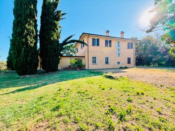 casa indipendente in vendita a Cesena in zona Calisese