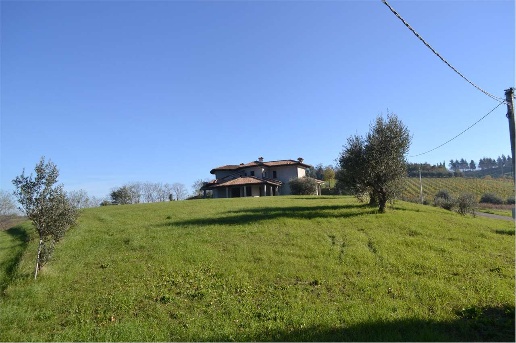 casa indipendente in vendita a Cesena
