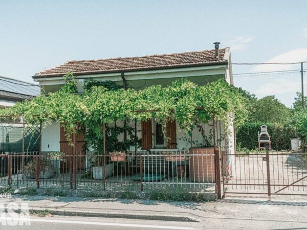 casa indipendente in vendita a Cesena in zona Sant'Egidio