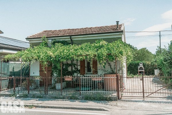 casa indipendente in vendita a Cesena