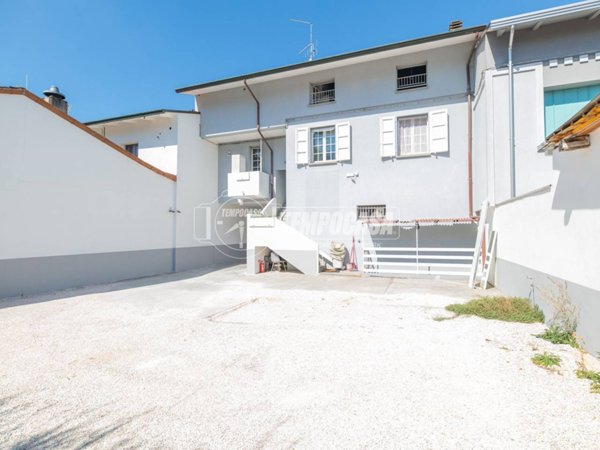 appartamento in vendita a Cesena in zona Villa Chiaviche