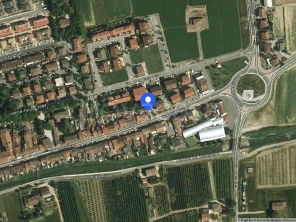 locale commerciale in vendita a Cesena in zona Ponte Pietra