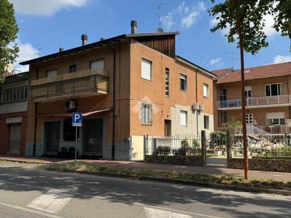 casa indipendente in vendita a Cesena