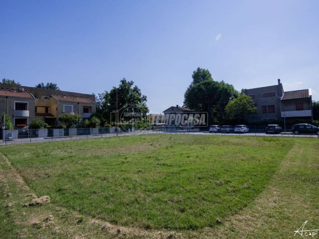 terreno edificabile in vendita a Cesena in zona Macerone