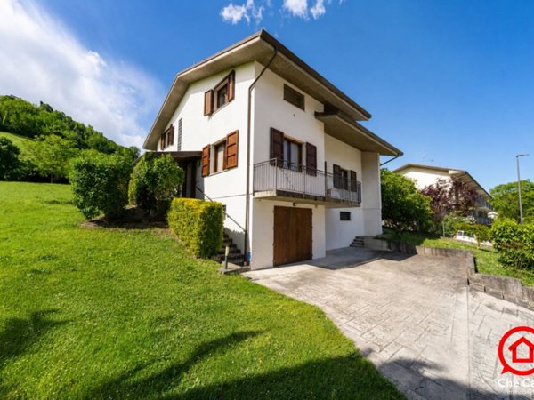 casa indipendente in vendita a Cesena in zona Borello