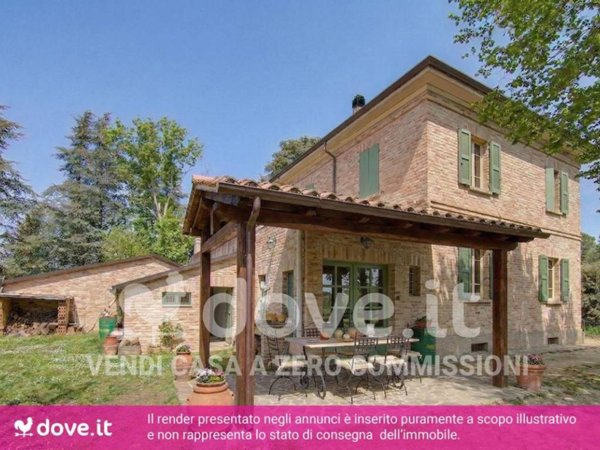 casa indipendente in vendita a Cesena in zona Oltresavio
