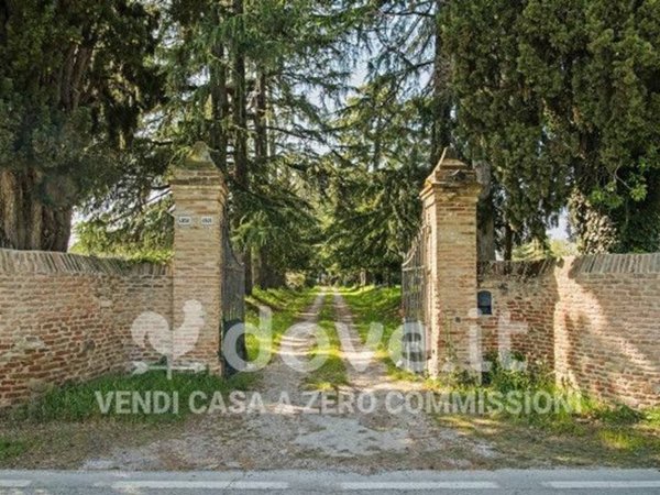 villa in vendita a Cesena