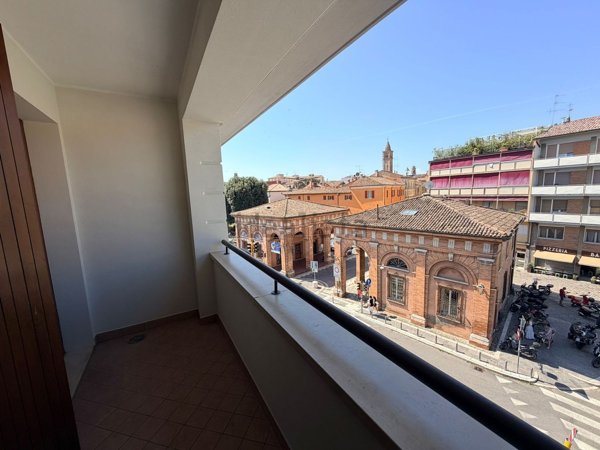 appartamento in vendita a Cesena in zona Centro Storico