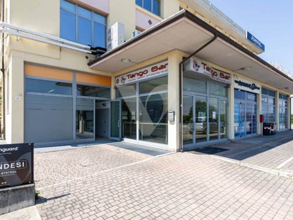 ufficio in vendita a Cesena in zona Vigne