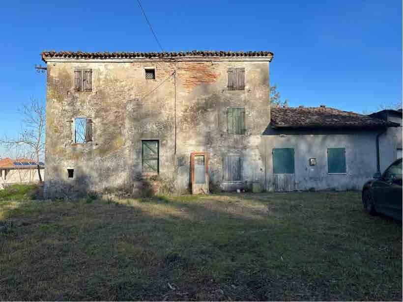 casa indipendente in vendita a Cesena