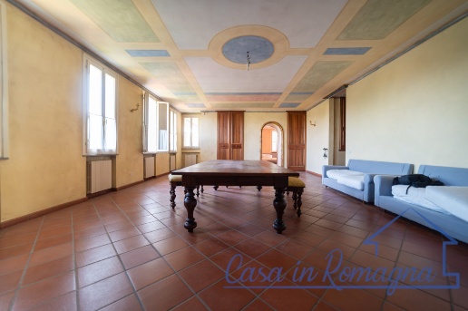casa indipendente in vendita a Cesena