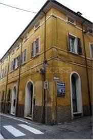 negozio in vendita a Cesena in zona Centro Storico