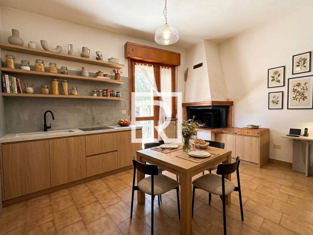 casa indipendente in vendita a Cesena in zona Bulgarnò