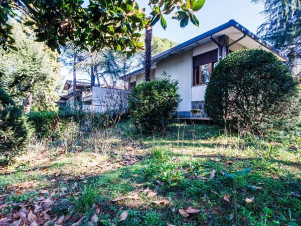 casa indipendente in vendita a Cesena in zona Cesuola