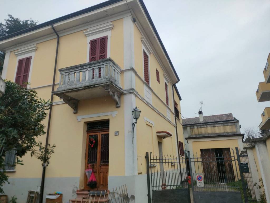 appartamento in vendita a Cesena in zona Centro Storico