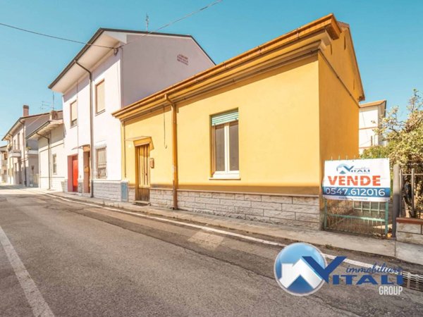 casa indipendente in vendita a Cesena in zona Torre del Moro