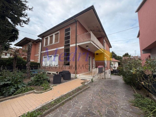 appartamento in vendita a Cesena in zona Cesuola