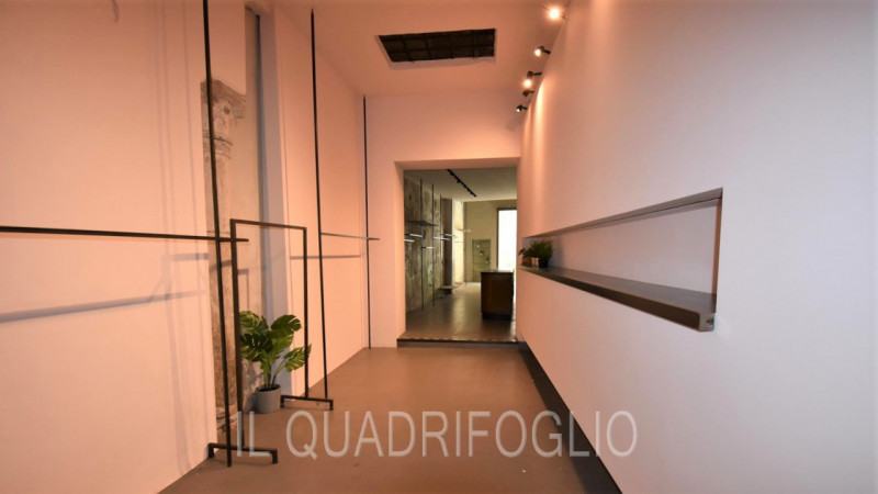 negozio in vendita a Cesena in zona Centro Storico