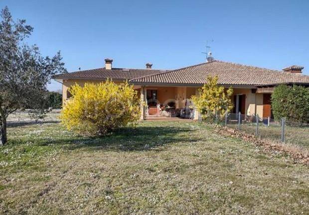 casa indipendente in vendita a Cesena in zona San Cristoforo