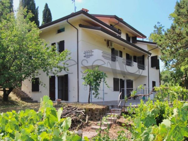 casa indipendente in vendita a Cesena in zona Saiano