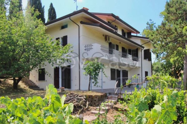 casa indipendente in vendita a Cesena in zona Carpineta