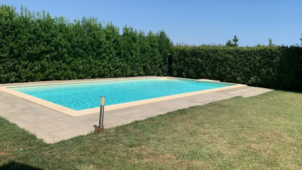 casa indipendente in vendita a Cesena